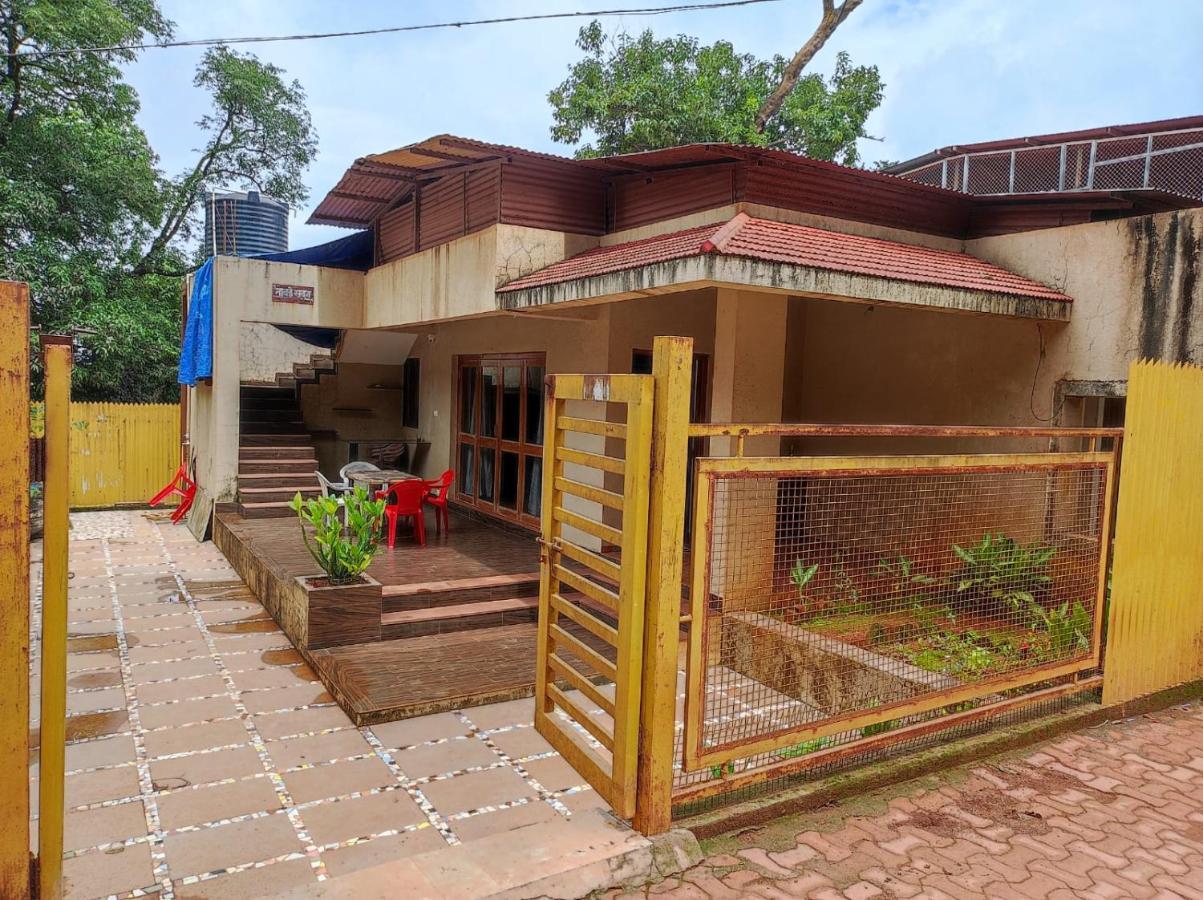 Nivritti Villa Matheran Eksteriør bilde