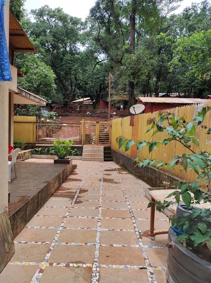 Nivritti Villa Matheran Eksteriør bilde