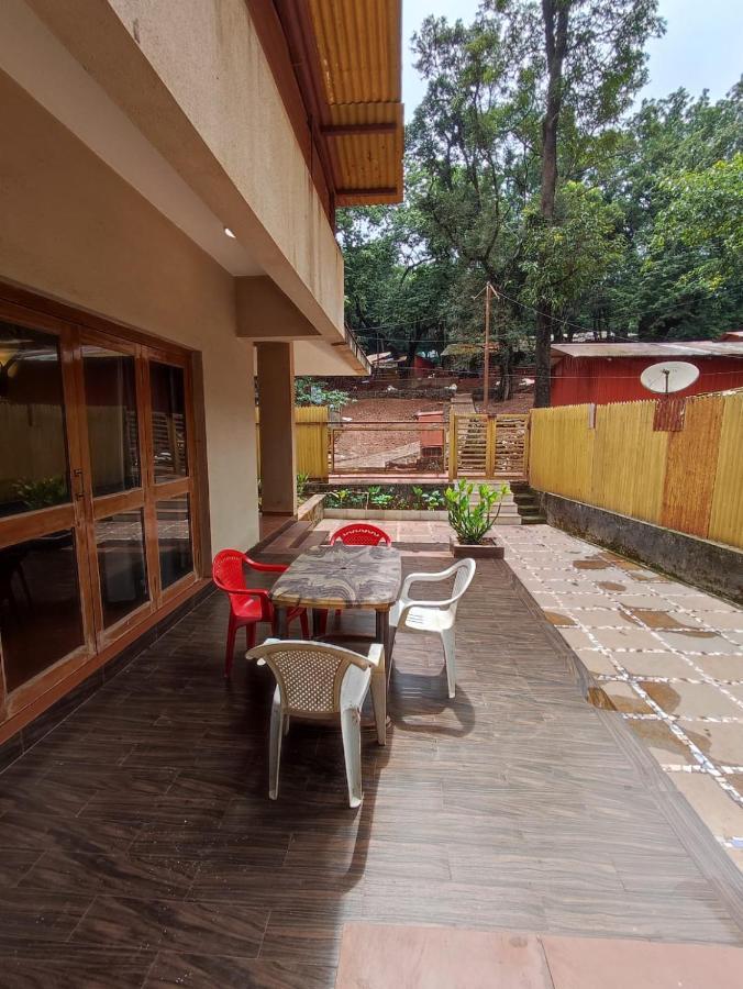 Nivritti Villa Matheran Eksteriør bilde